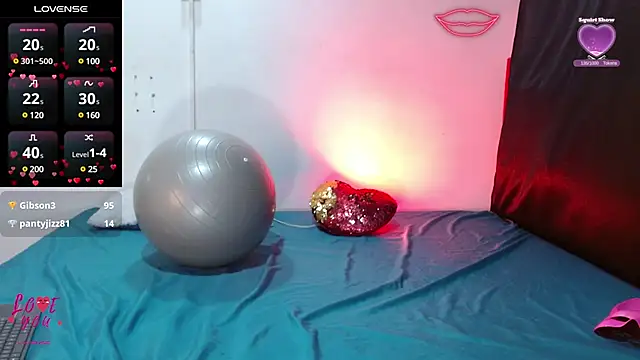 Snapshot of cleopatraa chatting on February 13, 11:47 pm cleopatraa online show from February 13, 11:47 pm