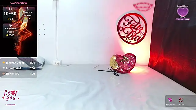 Snapshot of cleopatraa chatting on February 18, 2:27 am cleopatraa online show from February 18, 2:27 am