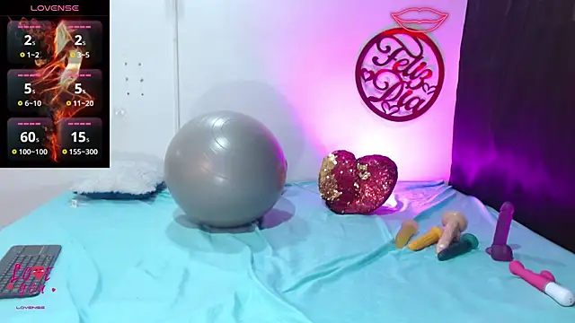 Snapshot of cleopatraa chatting on February 19, 6:43 pm cleopatraa online show from February 19, 6:43 pm