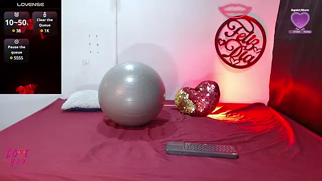 Snapshot of cleopatraa chatting on February 24, 7:52 pm cleopatraa online show from February 24, 7:52 pm