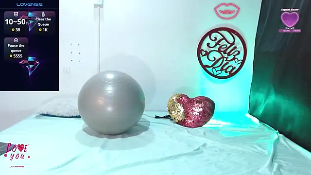 Snapshot of cleopatraa chatting on February 25, 7:36 pm cleopatraa online show from February 25, 7:36 pm