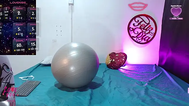 Snapshot of cleopatraa chatting on February 26, 7:27 pm cleopatraa online show from February 26, 7:27 pm