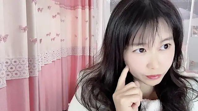 Snapshot of Shleybaby chatting on December 5, 6:43 am Shleybaby online show from December 5, 6:43 am