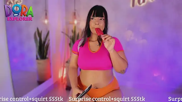 Nicolemorelli2 online show from March 13, 12:56 pm