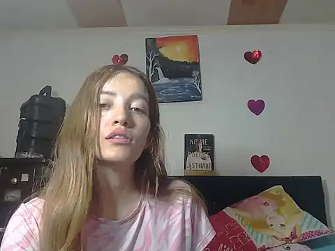 Snapshot of valerivegass chatting on October 9, 3:21 pm valerivegass online show from October 9, 3:21 pm