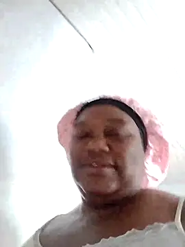 MATUREBUSSTY online show from March 12, 4:08 am