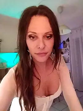 Snapshot of Luna_Kitanna chatting on January 10, 11:39 pm Luna Kitanna online show from January 10, 11:39 pm