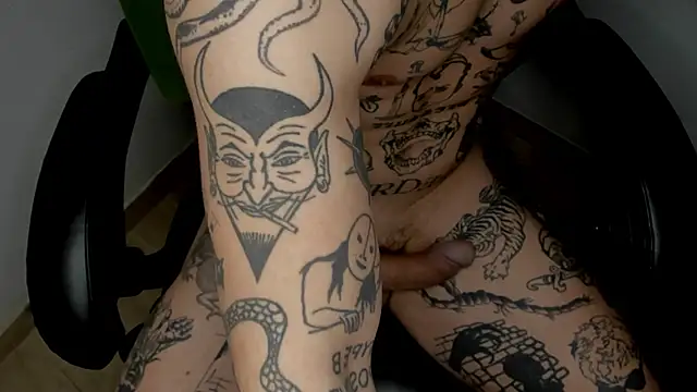 layneinchains online show from December 9, 6:01 am