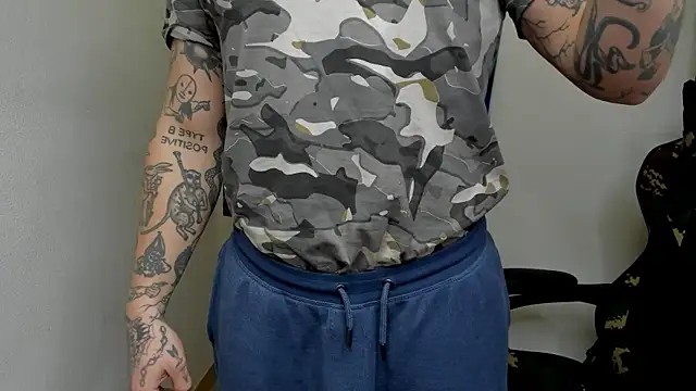 layneinchains online show from January 16, 9:08 pm