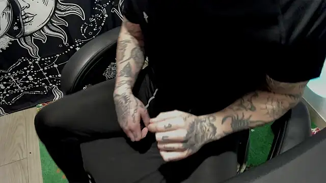 layneinchains online show from March 19, 6:46 am