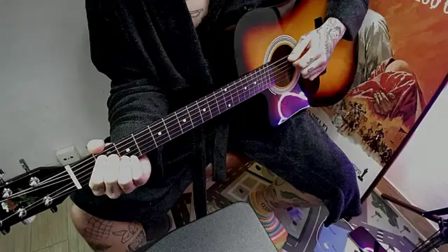 layneinchains online show from September 28, 9:14 am