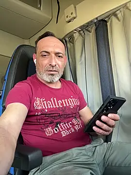 Snapshot of dzhakar chatting on March 6, 12:19 pm dzhakar online show from March 6, 12:19 pm