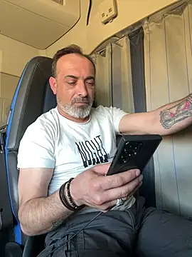 Snapshot of dzhakar chatting on March 19, 12:01 pm dzhakar online show from March 19, 12:01 pm