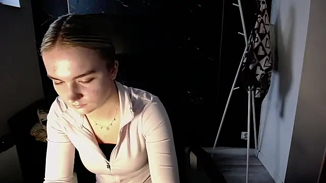 viktoria lovely online show from November 9, 12:36 pm