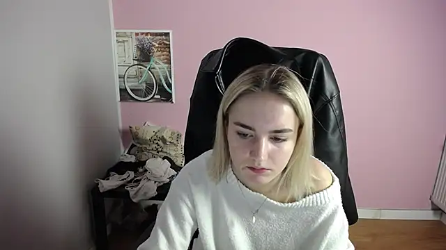 viktoria lovely online show from April 22, 6:27 am