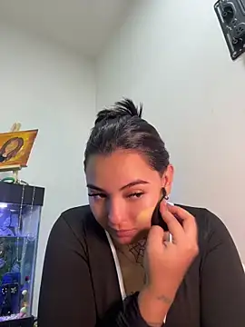 Snapshot of Ala_Rasi_ chatting on June 4, 3:01 am Ala Rasi online show from June 4, 3:01 am