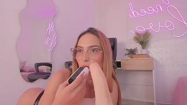 Abby-me online show from January 7, 5:42 pm