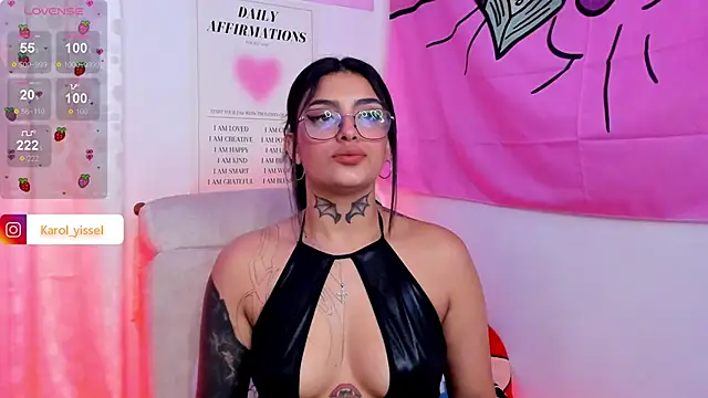 Hinataw33d01 online show from March 8, 11:39 pm