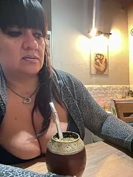 Sensualmente333 online show from May 28, 12:24 pm