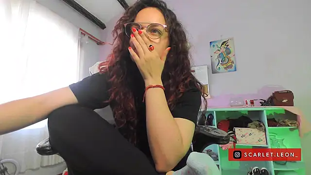 Scarletleon77 online show from January 16, 5:33 pm