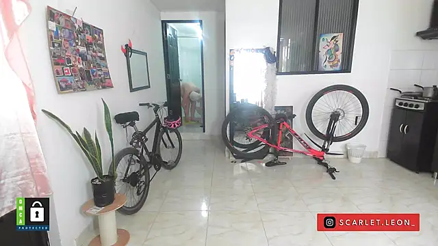 Scarletleon77 online show from October 2, 1:40 pm