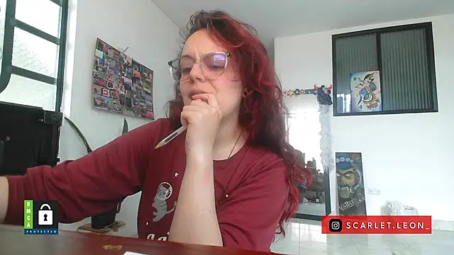 Scarletleon77 online show from October 14, 3:24 pm