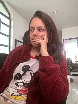 Scarletleon77 online show from July 29, 4:27 pm