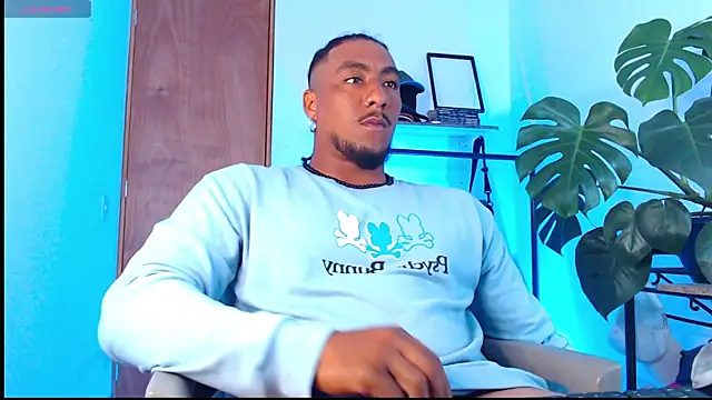 yosoy enzo2020 online show from February 18, 7:41 pm