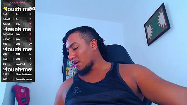 yosoy enzo2020 online show from October 3, 5:10 pm