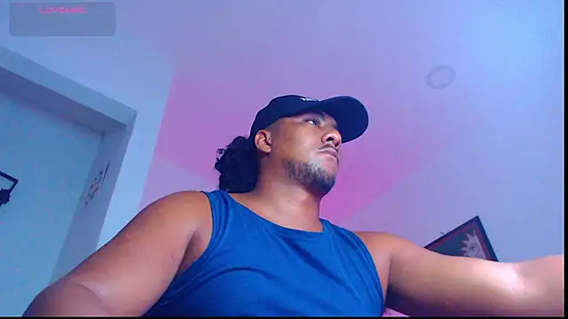 Snapshot of yosoy_enzo2020 chatting on April 28, 4:39 am yosoy enzo2020 online show from April 28, 4:39 am
