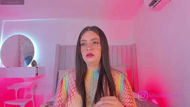 Snapshot of sarah-bonneth chatting on November 8, 11:54 am sarah-bonneth online show from November 8, 11:54 am