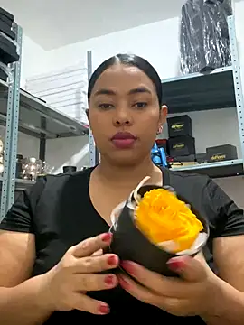 PUSHYLATE online show from November 27, 8:22 pm