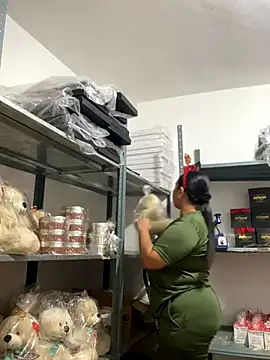 PUSHYLATE online show from December 2, 4:13 pm