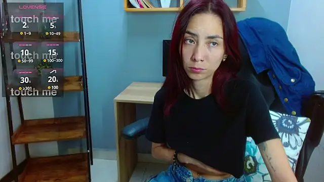 Erika Stevens online show from December 18, 5:48 am