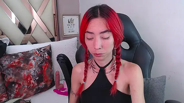 Erika Stevens online show from April 20, 3:37 pm