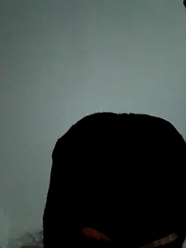 Snapshot of Sluckkkbigdk chatting on February 19, 7:48 am Sluckkkbigdk online show from February 19, 7:48 am