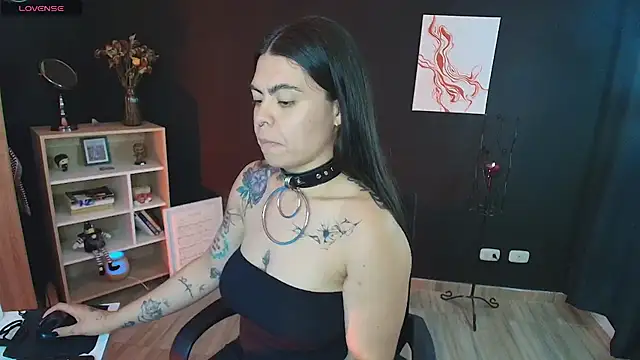  WednesdayFriday  online show from December 12, 10:20 pm