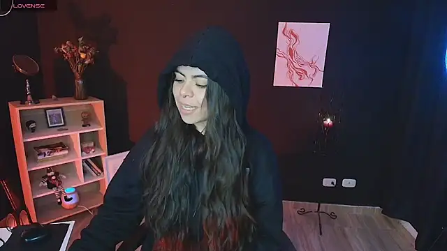  WednesdayFriday  online show from December 13, 10:34 pm