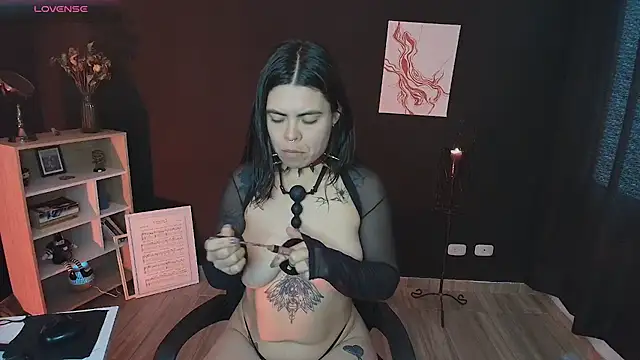  WednesdayFriday  online show from January 14, 9:20 pm