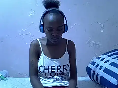 Snapshot of just_nuru chatting on March 4, 10:27 pm just nuru online show from March 4, 10:27 pm