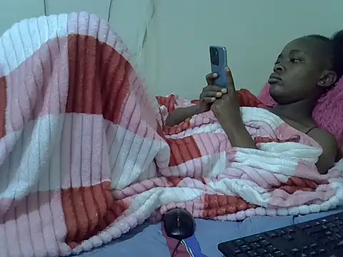 Snapshot of just_nuru chatting on December 16, 7:35 am just nuru online show from December 16, 7:35 am