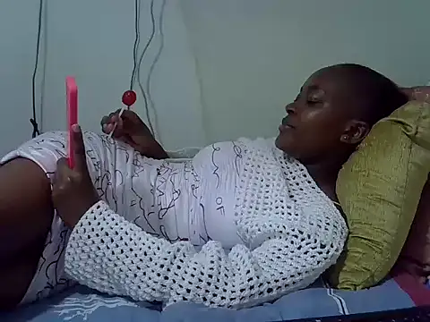 Snapshot of just_nuru chatting on December 22, 1:30 pm just nuru online show from December 22, 1:30 pm