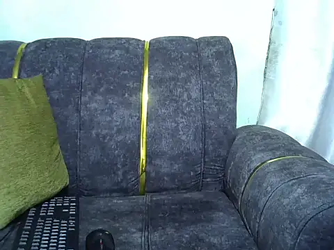 Snapshot of just_nuru chatting on February 5, 8:19 am just nuru online show from February 5, 8:19 am