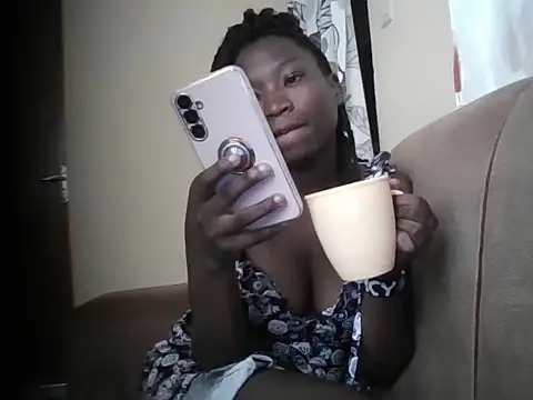 Snapshot of just_nala chatting on July 7, 8:51 am just nala online show from July 7, 8:51 am