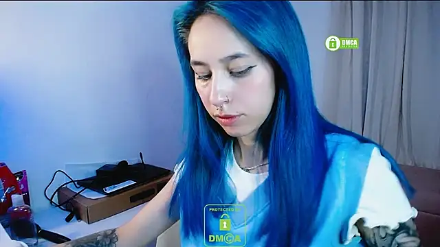 dakota senju online show from December 16, 5:17 am