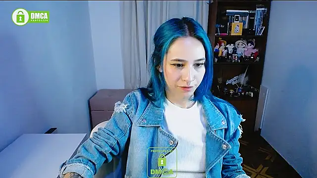 dakota senju online show from December 18, 11:30 pm