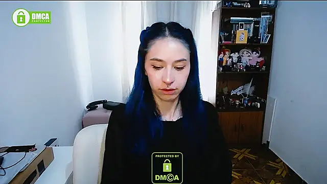 dakota senju online show from December 24, 1:06 pm