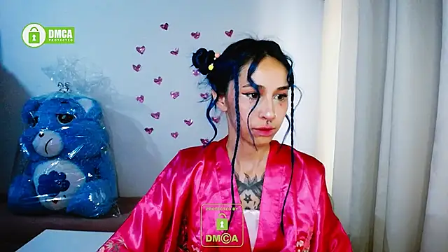 dakota senju online show from February 19, 9:25 pm