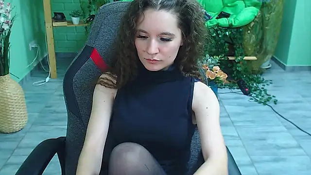 Snapshot of Miss_Barbara_ chatting on January 25, 12:48 am Miss Barbara online show from January 25, 12:48 am