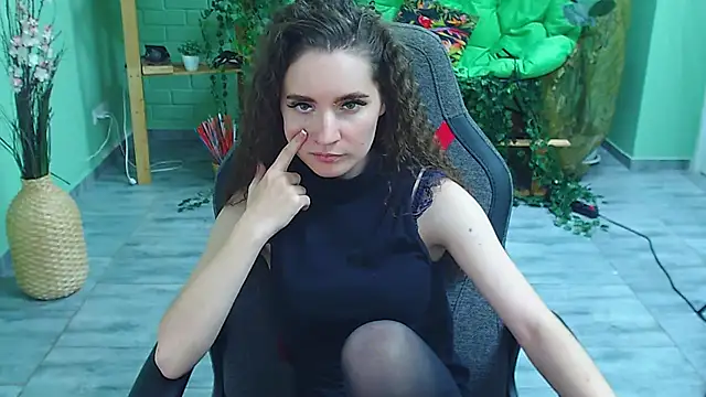Snapshot of Miss_Barbara_ chatting on January 27, 9:33 pm Miss Barbara online show from January 27, 9:33 pm
